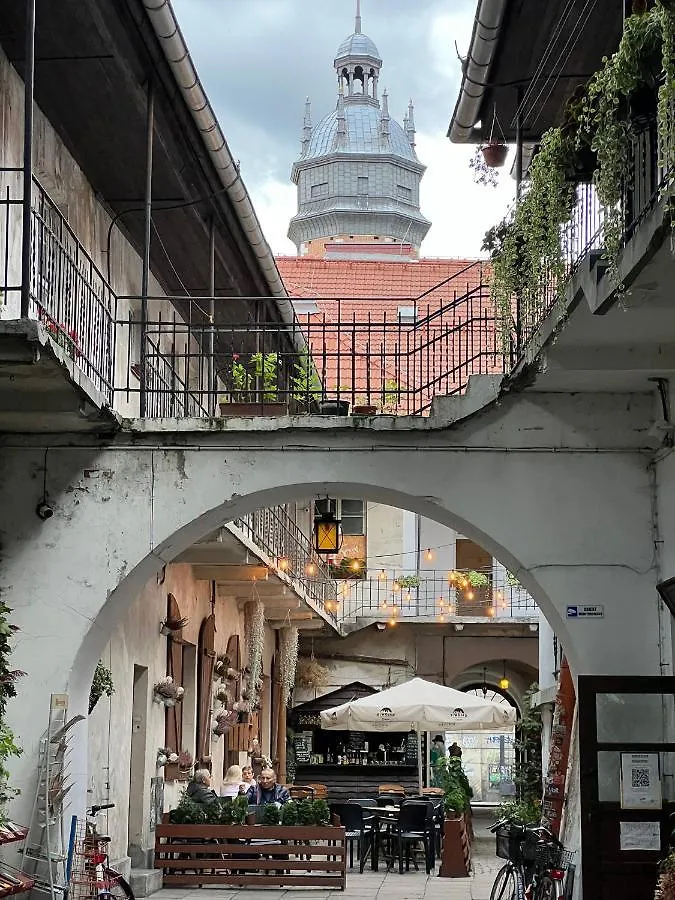 Industrial Apartment - Jewish Quarter By Upstairs Krakow
